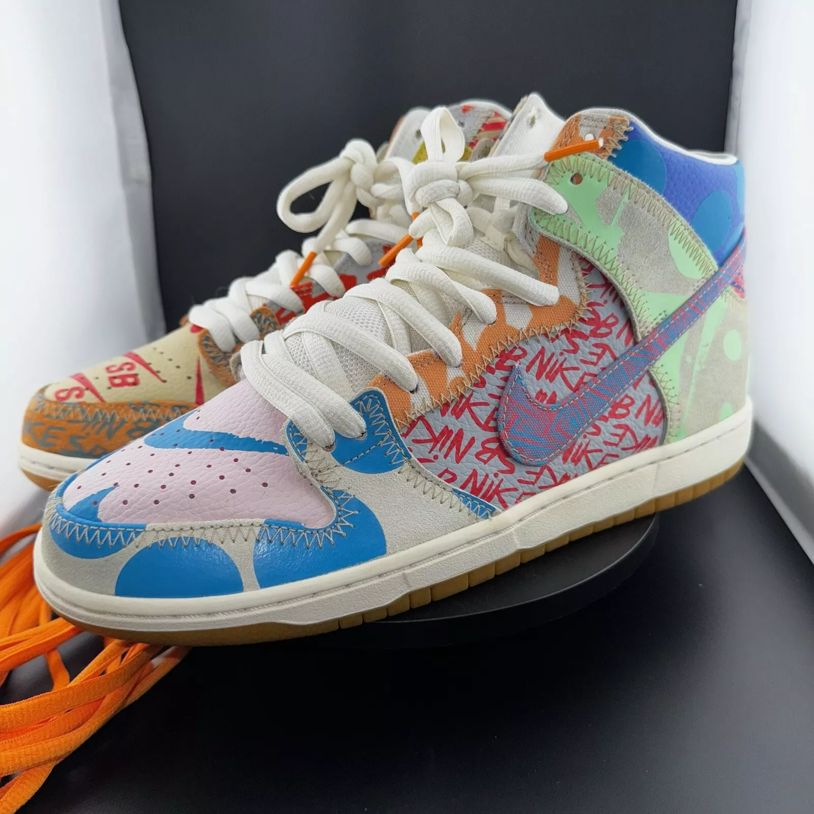 Nike SB Dunk High Thomas Campbell What the Dunk 918321-381