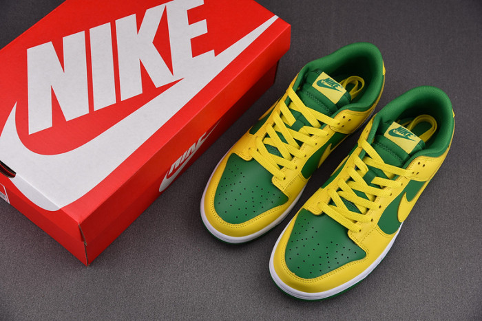 nike dunk low reverse brazil dv0833-300