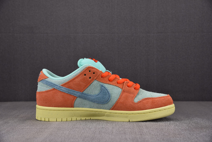 nike sb dunk low orange noise aqua dv5429-800